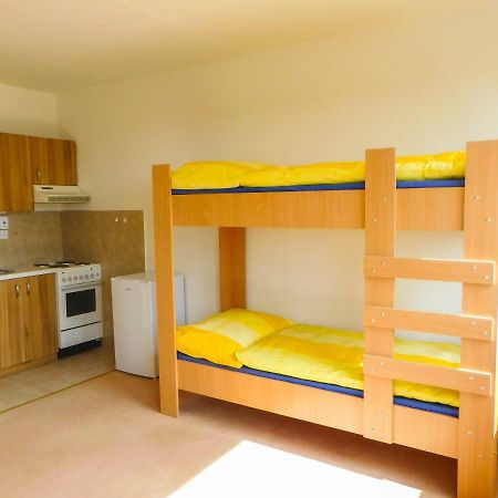 Km House Cerny Most Hostel Прага Екстериор снимка