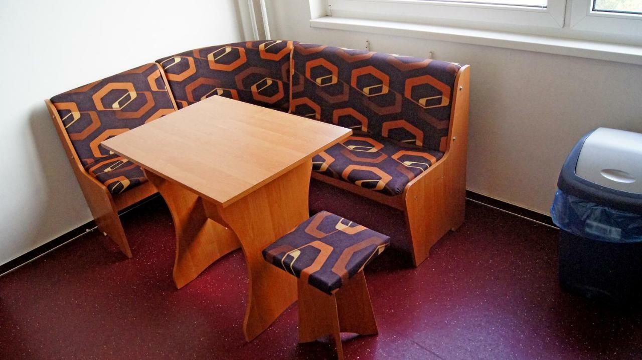 Km House Cerny Most Hostel Прага Екстериор снимка